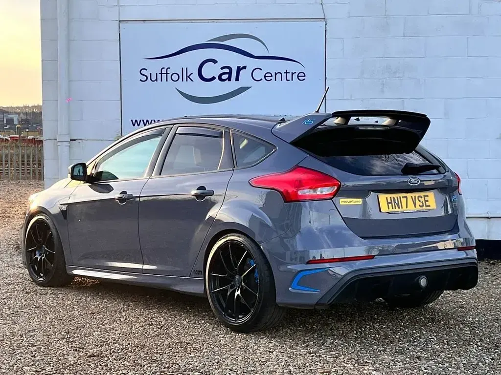 Used Ford Focus RS 350 HP (257 kW) 2017 Grey Hatchback