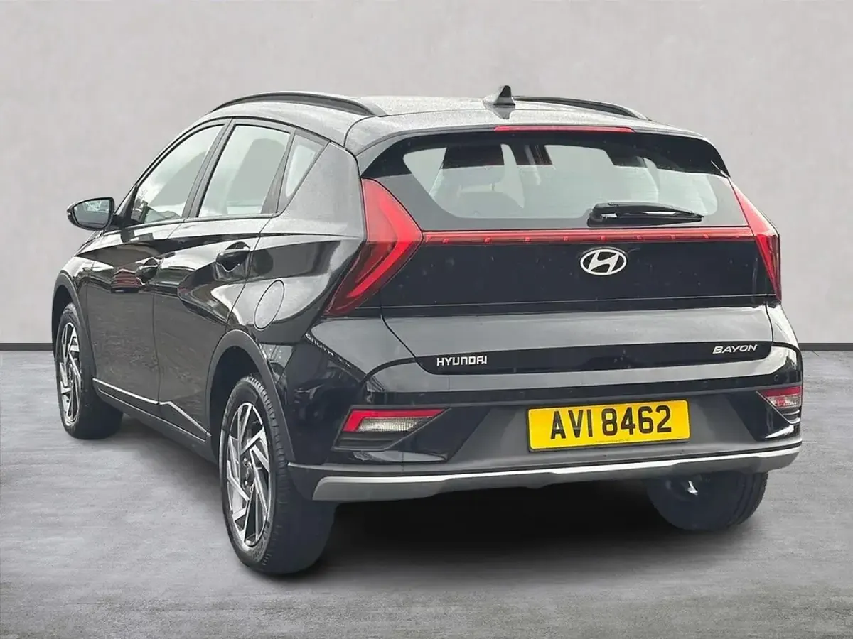 Usado Hyundai Bayon Advanced 100 HP (73 kW) 2025 Preto SUV