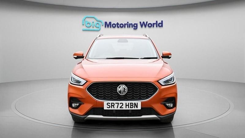 Usado MG ZS 2023 Laranja SUV