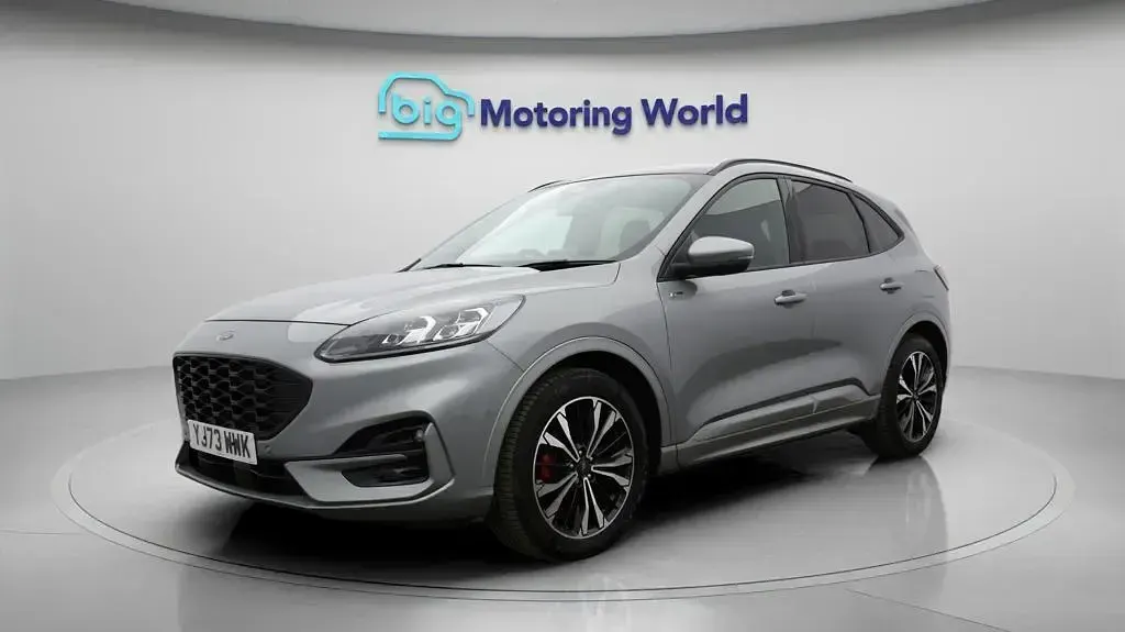 Used Ford Kuga ST-Line X 190 HP (139 kW) 2024 Silver SUV