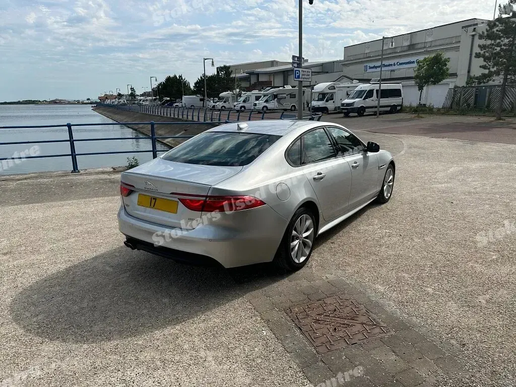 Used Jaguar XF R-Sport 180 HP (132 kW) 2017 Silver Sedan
