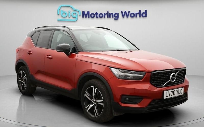 Used Volvo XC40 R-Design 197 HP (144 kW) 2020 Red SUV