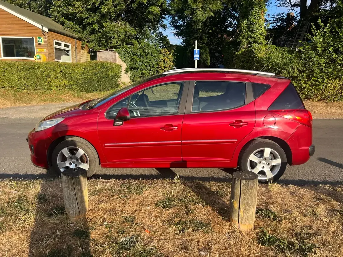 Used Peugeot 207 Sport 2009 Red Estate