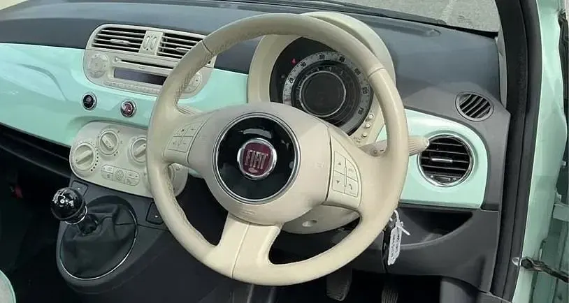 Used Fiat 500 Lounge 69 HP (50 kW) 2015 Green Hatchback
