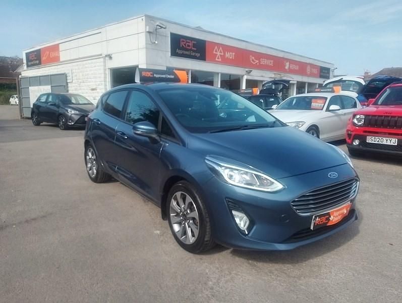 Used Ford Fiesta Zetec 70 HP (51 kW) 2019 Blue Hatchback