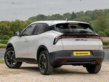 New Alfa Romeo GT Junior 136 HP (100 kW) 2025 Metallic  scala ivory Hatchback