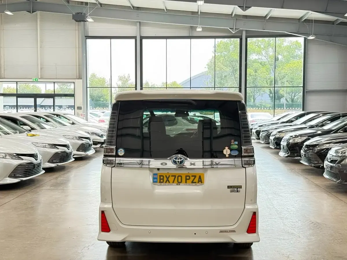 Used Toyota Noah 2026 White MPV