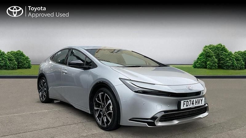 Used Toyota Prius 223 HP (164 kW) 2024 Silver Hatchback