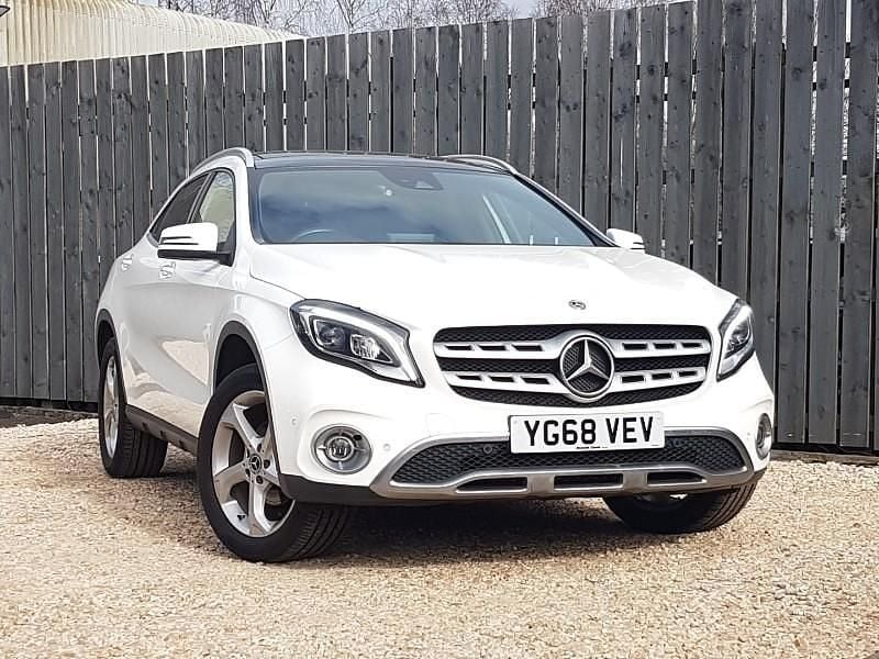Used Mercedes GLA200 Premium Plus 156 HP (114 kW) 2018 White SUV