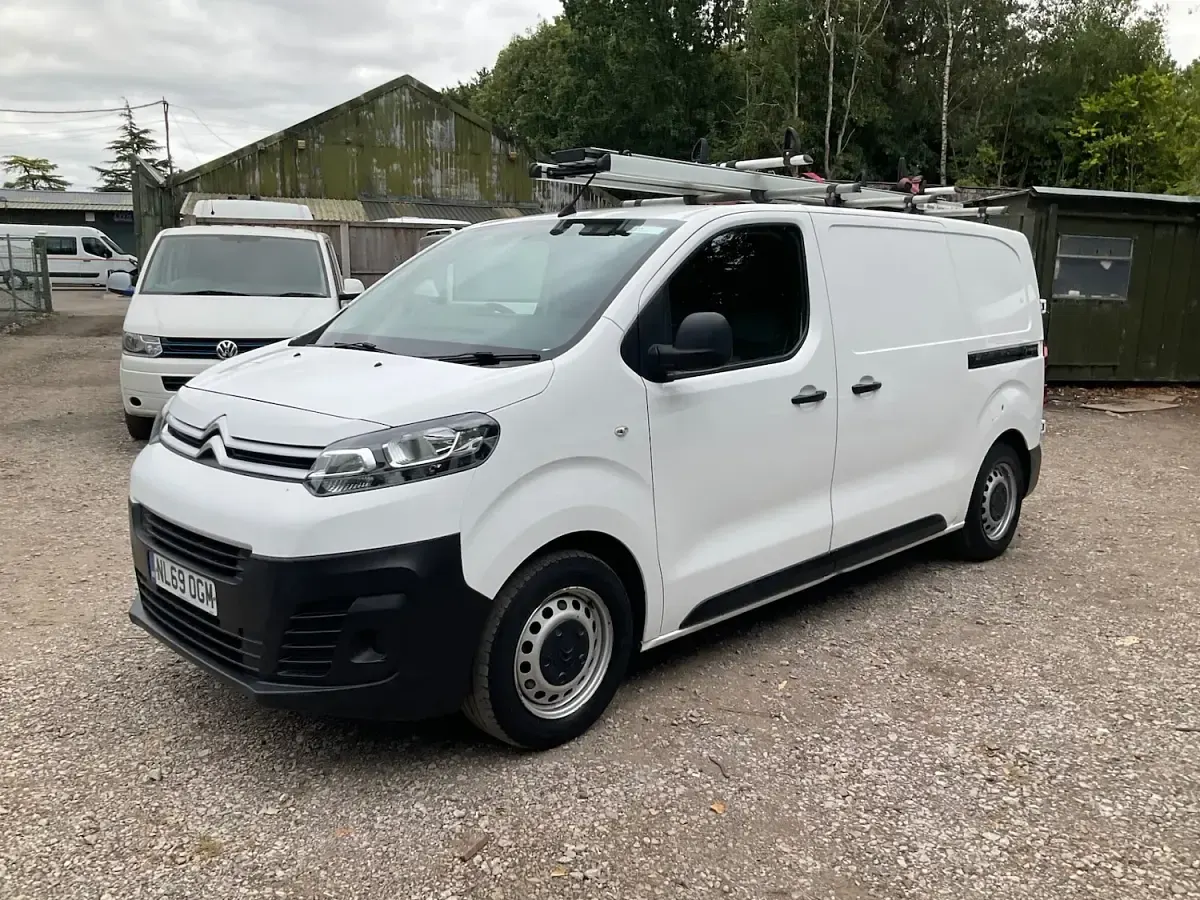 Used Citroën Dispatch 2019 White MPV