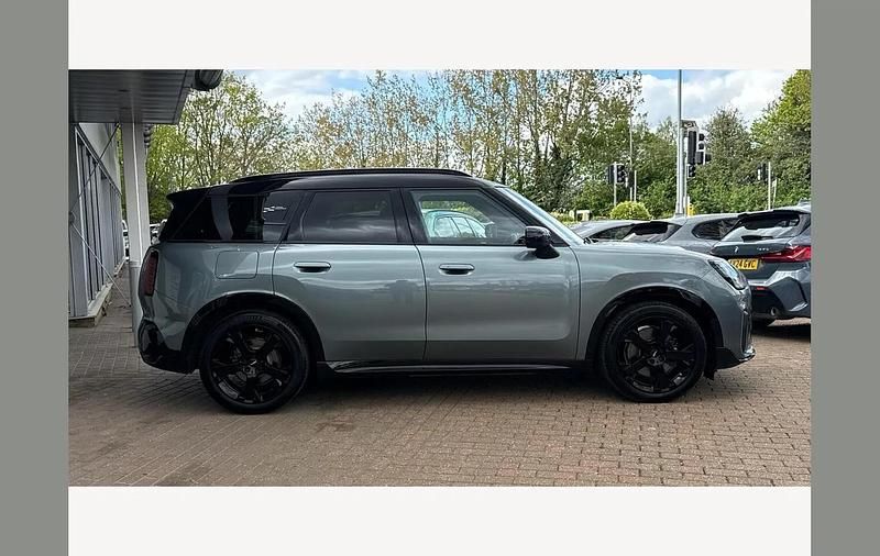 Used Mini Countryman Sport 150 kW (204 HP) 2025 Green SUV