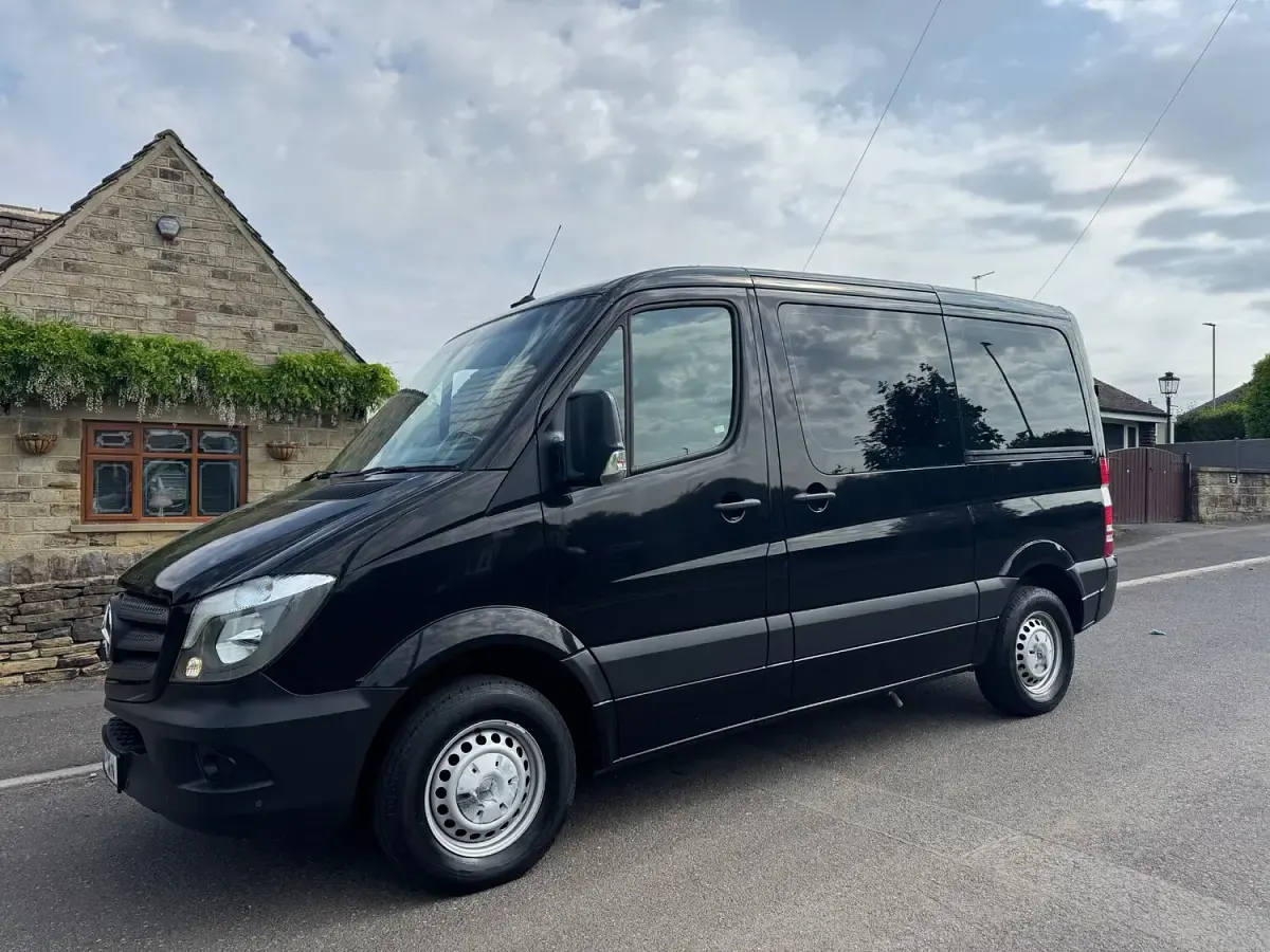 Used Mercedes Sprinter 112 HP (82 kW) 2018 Black Van