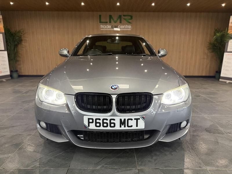 Begagnad BMW 320 M Sport 2012 Grå Sportkupé