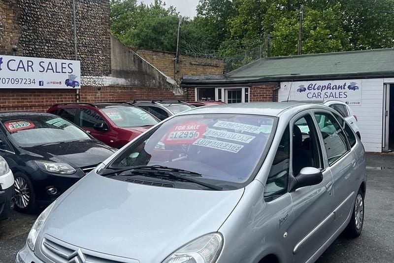 Silver Used 2005 Citroën Xsara Picasso MPV | £995 (Good price) - Image 1/1
