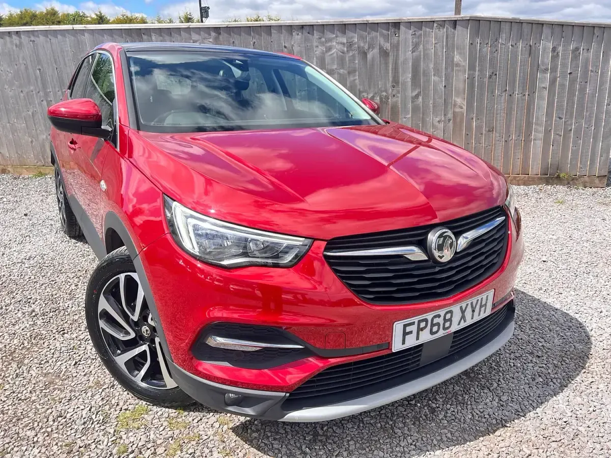 Used Vauxhall Grandland X Elite 130 HP (95 kW) 2019 Red SUV
