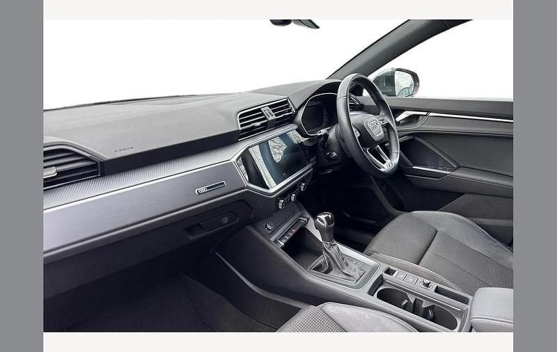 Used Audi Q3 S-Line 150 HP (110 kW) 2022 Grey SUV