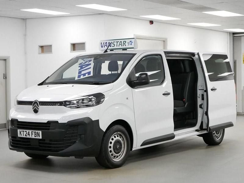 Used Citroën Dispatch 145 HP (106 kW) 2024 White MPV