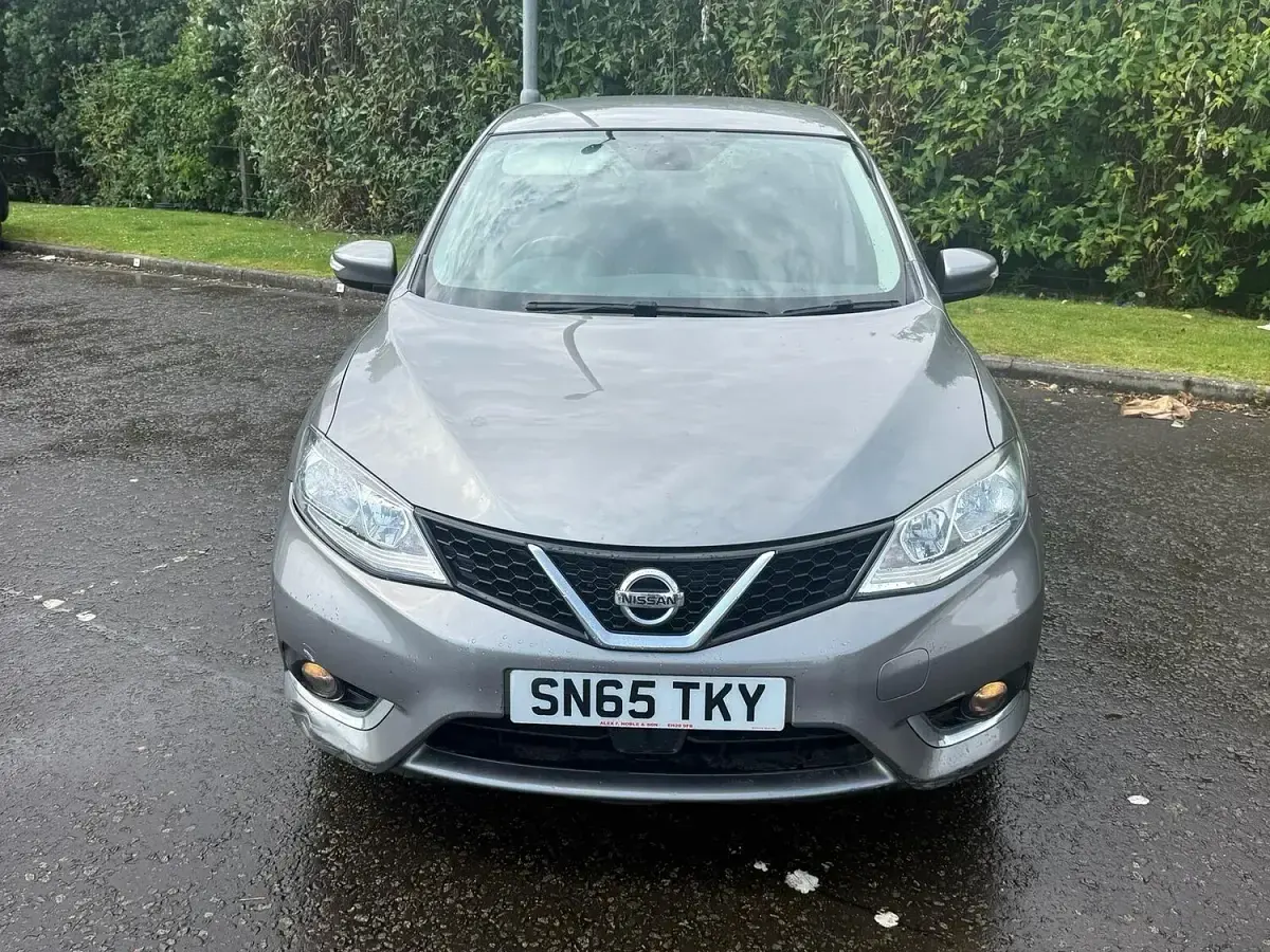 Used Nissan Pulsar Acenta 115 HP (84 kW) 2015 Grey Hatchback