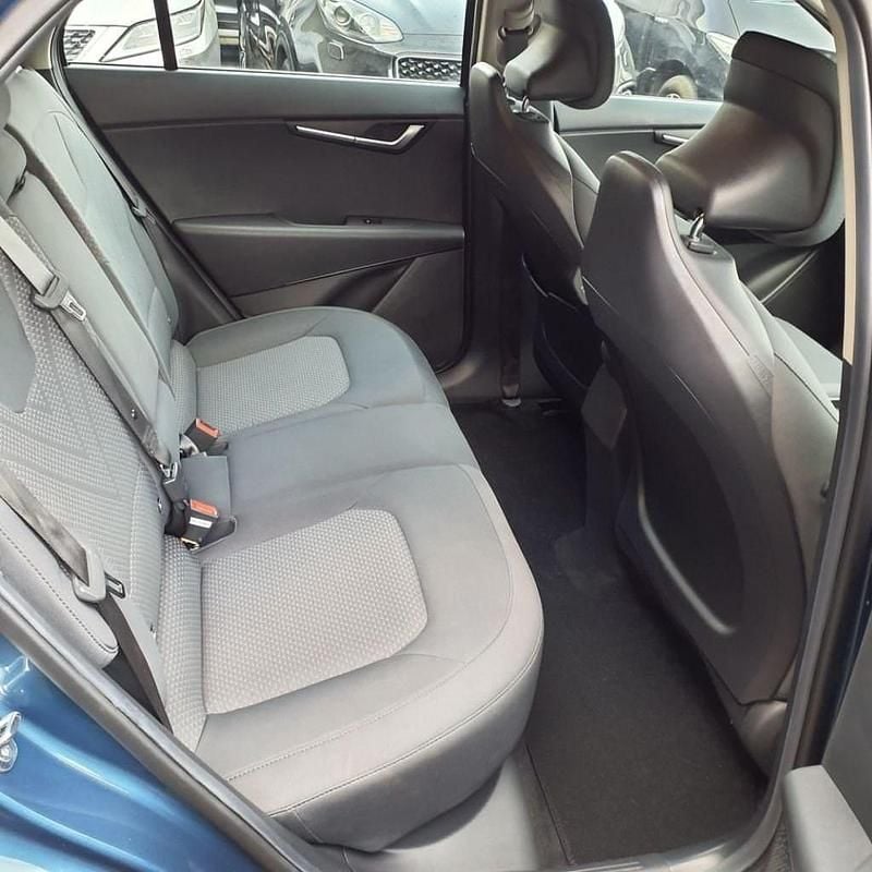 Used Kia Niro 147 kW (201 HP) 2024 Blue SUV