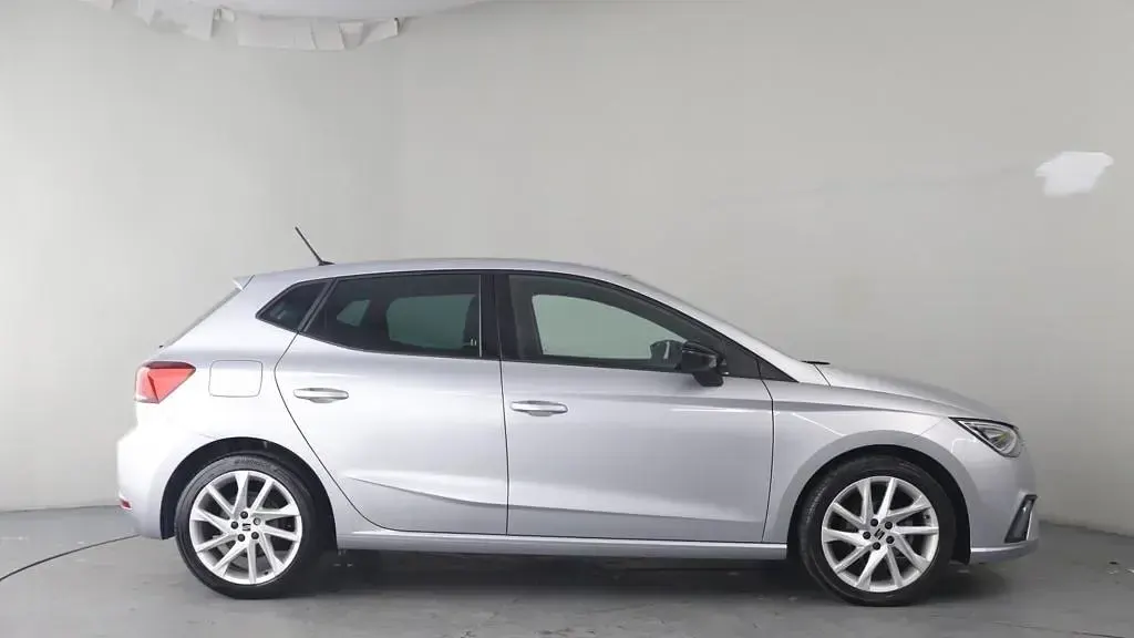 Used Seat Ibiza FR 95 HP (69 kW) 2023 Silver Hatchback