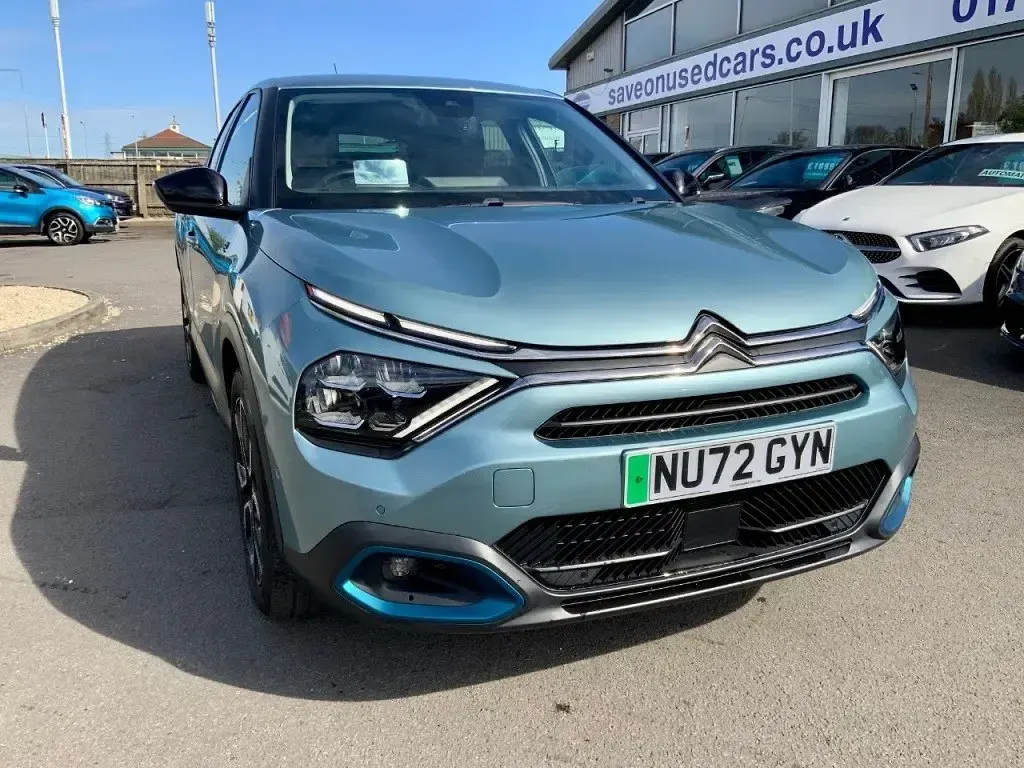 Second-hand Citroën e-C4 Shine 100 kW (136 CP) 2022 Albastru Hatchback