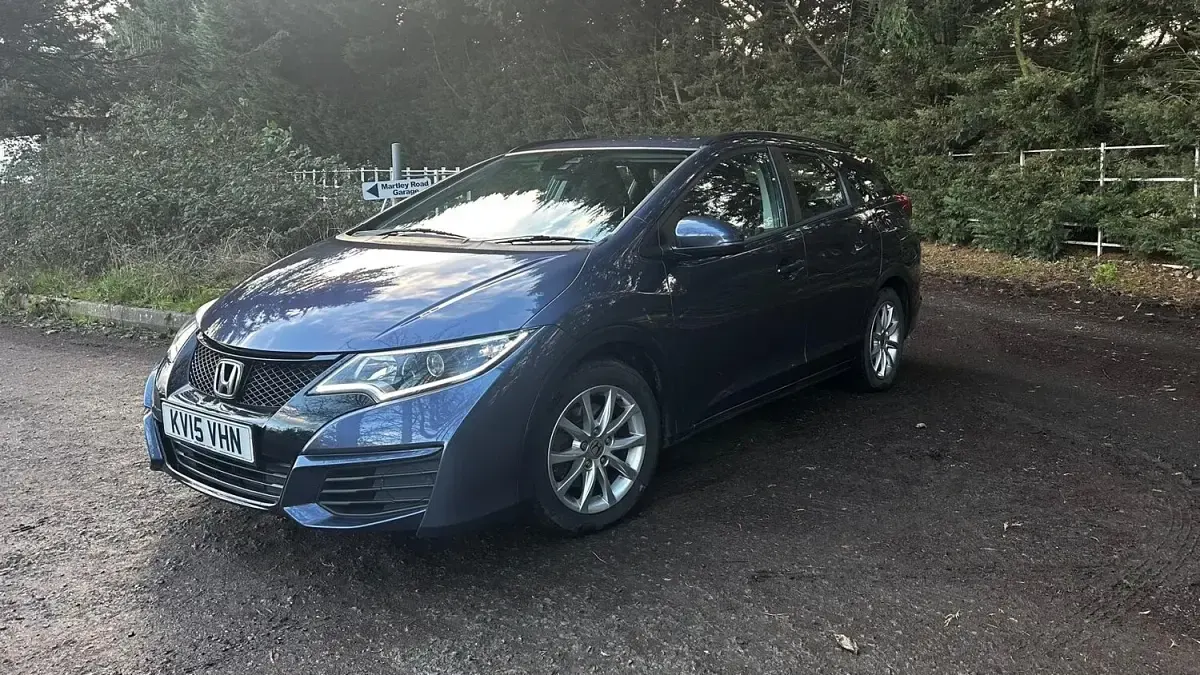 Used Honda Civic S 120 HP (88 kW) 2015 Blue Estate