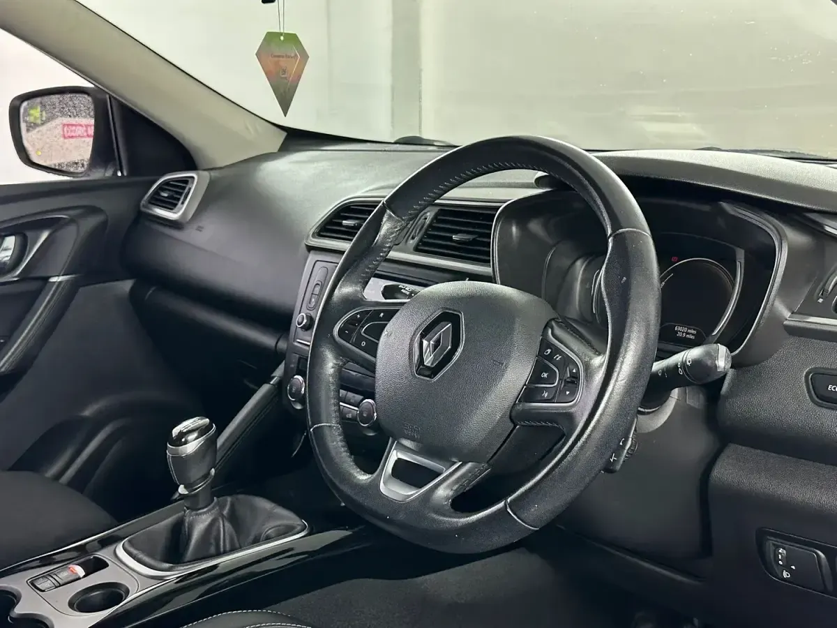 Used Renault Kadjar Dynamique 110 HP (80 kW) 2017 White SUV