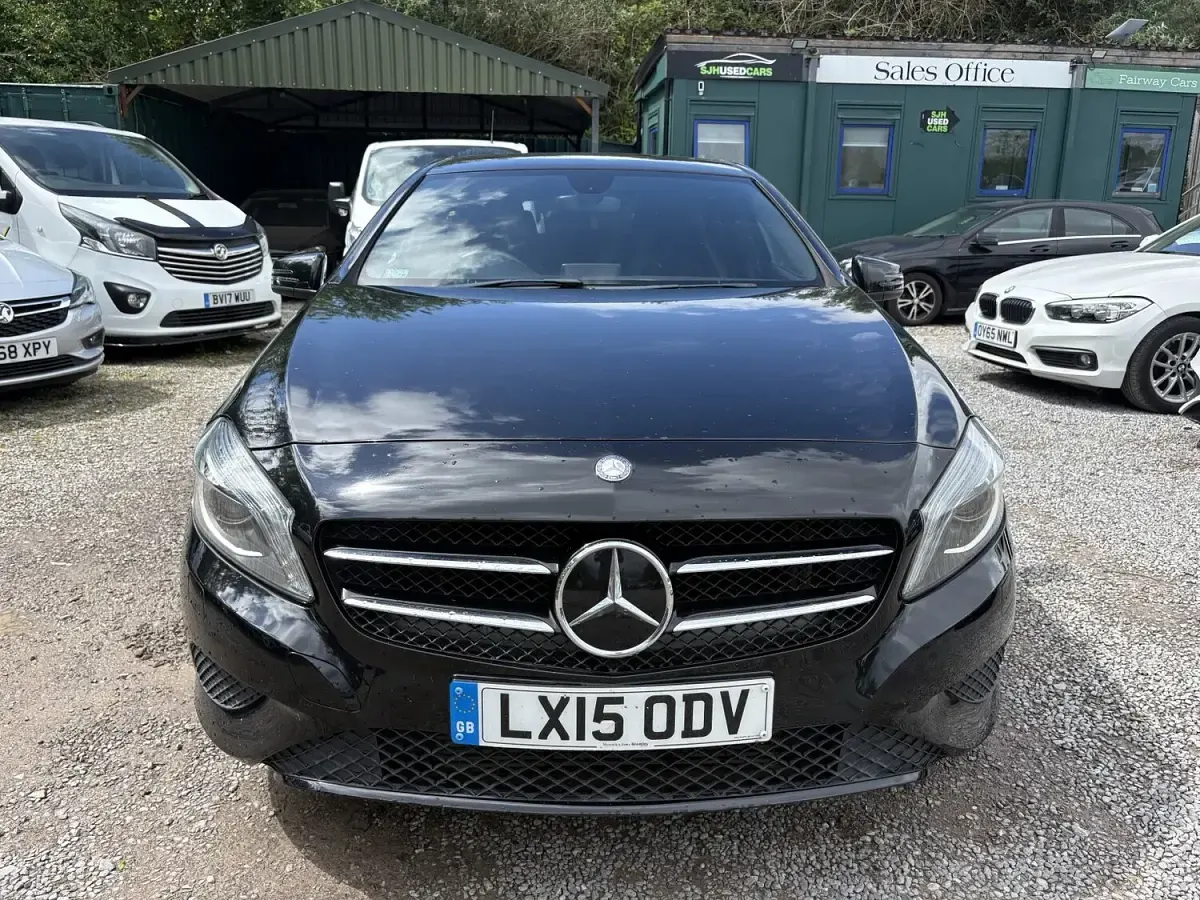 Used Mercedes A180 109 HP (80 kW) 2015 Black Hatchback