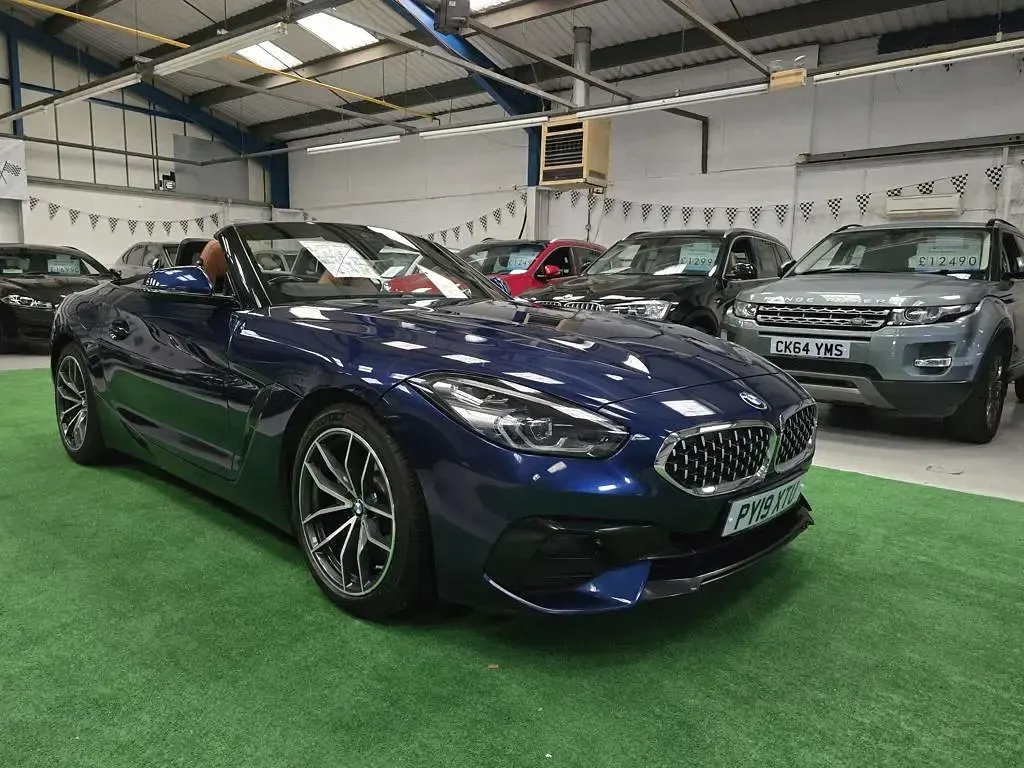 Used BMW Z4 Sport Line 2019 Mediterranean blue Cabriolet