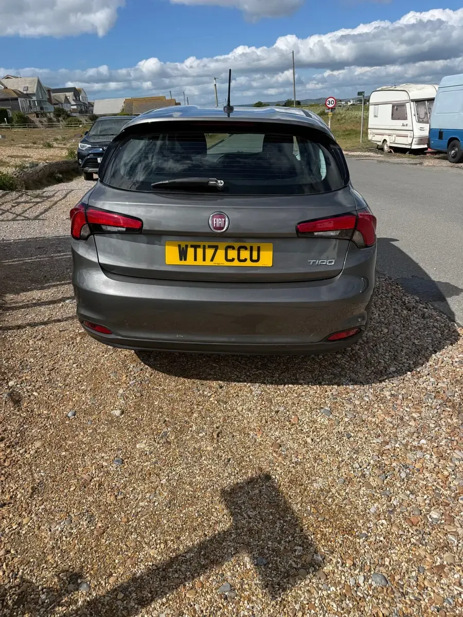 Used Fiat Tipo Easy 95 HP (69 kW) 2017 Grey Hatchback