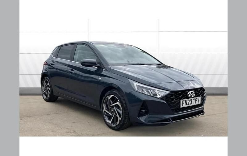 Used Hyundai i20 Premium 99 HP (72 kW) 2023 Grey Hatchback