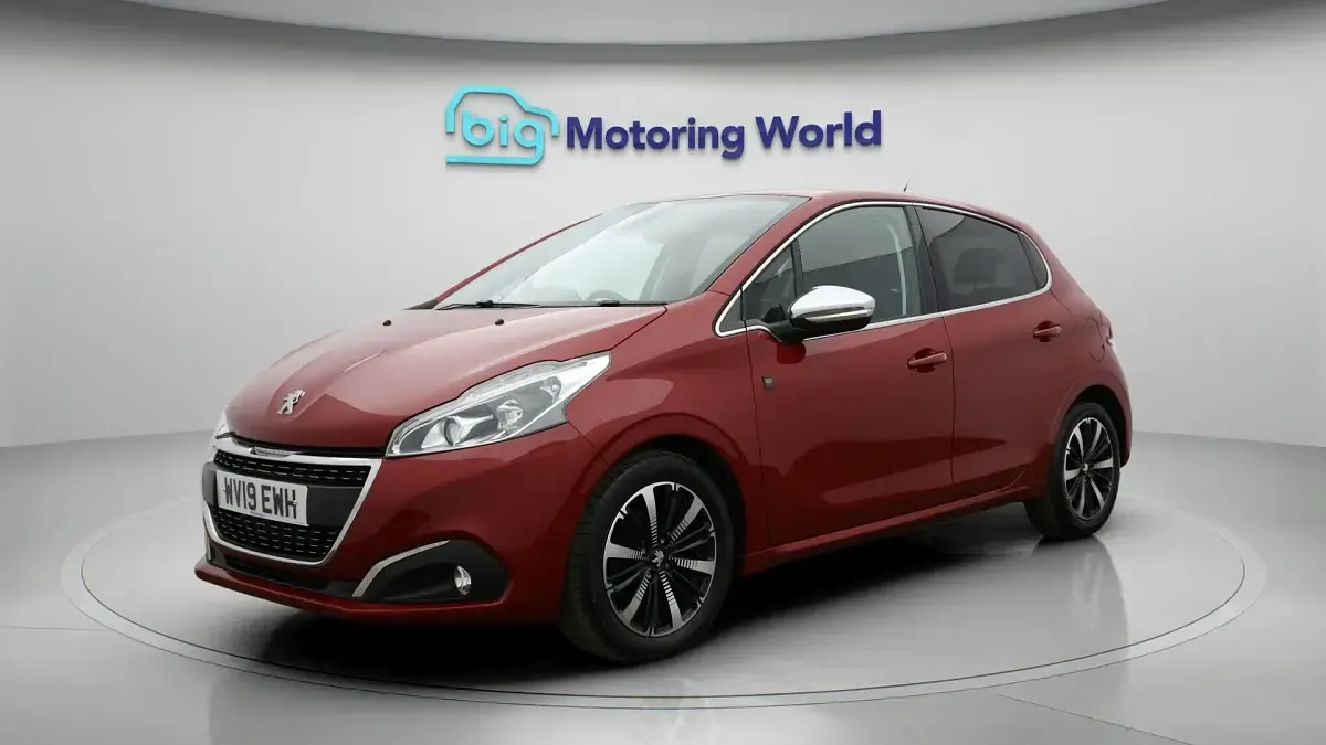 Used Peugeot 208 S 82 HP (60 kW) 2019 Hatchback