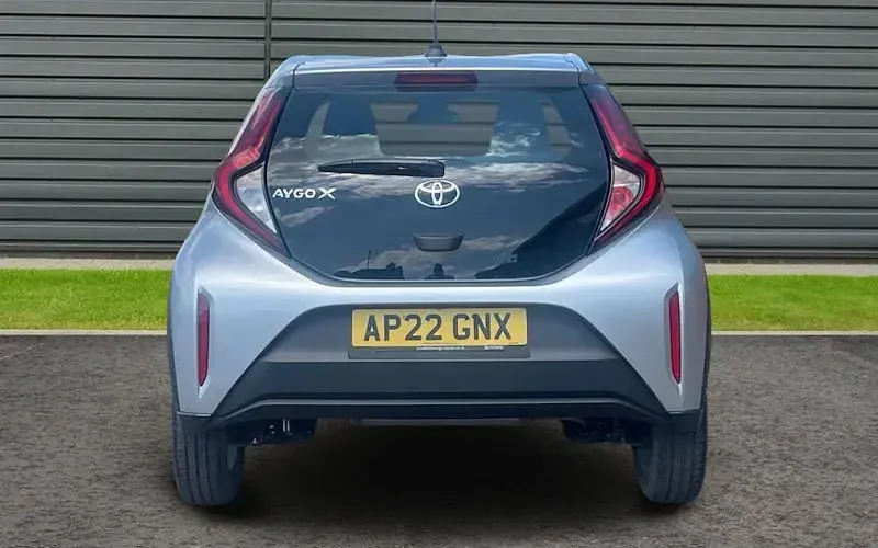 Used Toyota Aygo X PURE 72 HP (52 kW) 2025 SUV