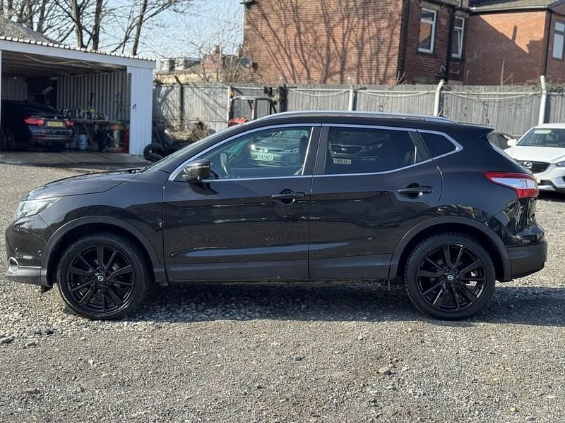 Used Nissan Qashqai Tekna 2017 Black SUV