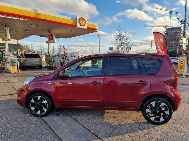 Używany Nissan Note N-TEC 110 KM (80 kW) 2013 Czerwony Hatchback