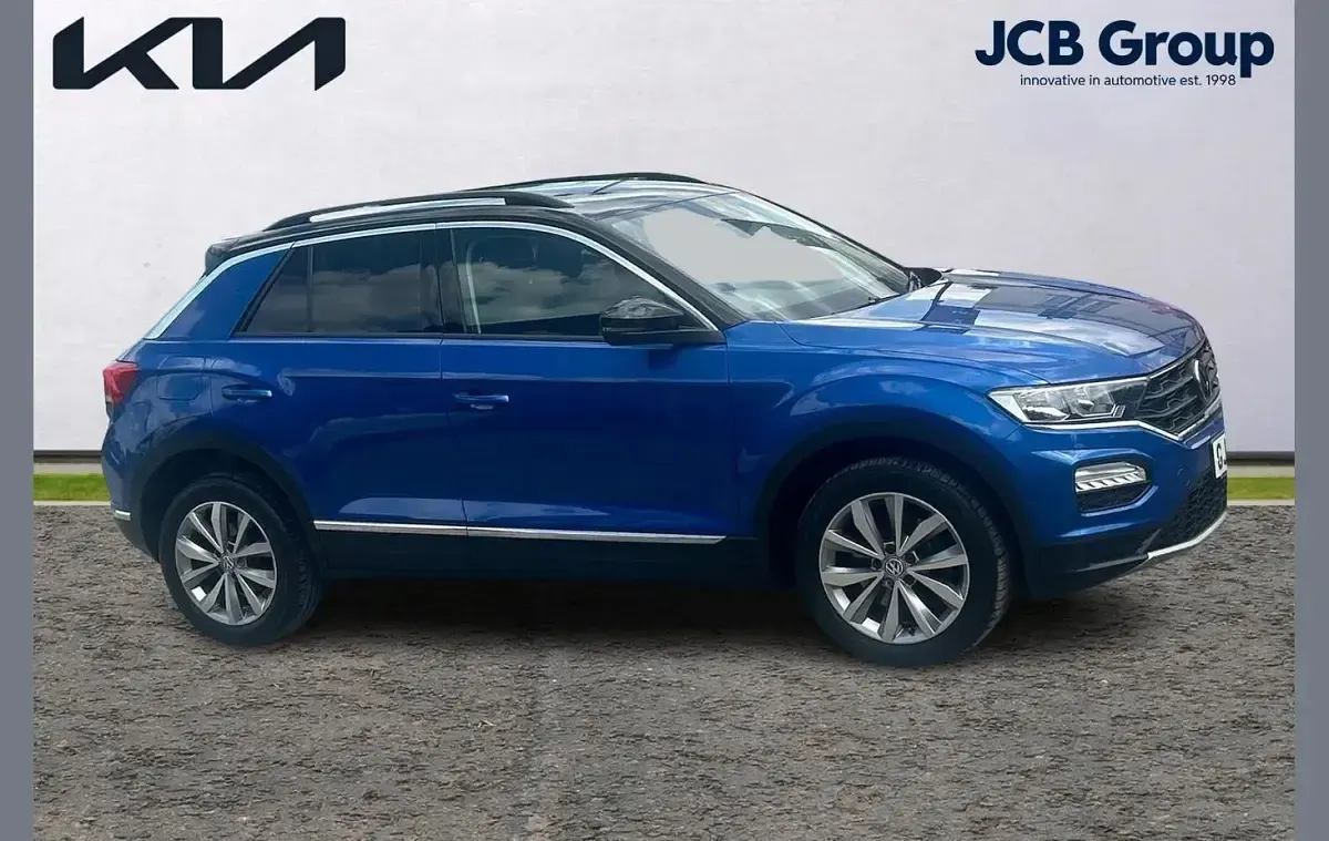 Used VW T-Roc Design 113 HP (83 kW) 2018 Blue SUV