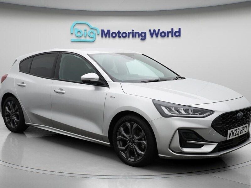 Silver Used 2022 Ford Focus ST-Line Hatchback | £13,700 (Good price) - Image 1/4