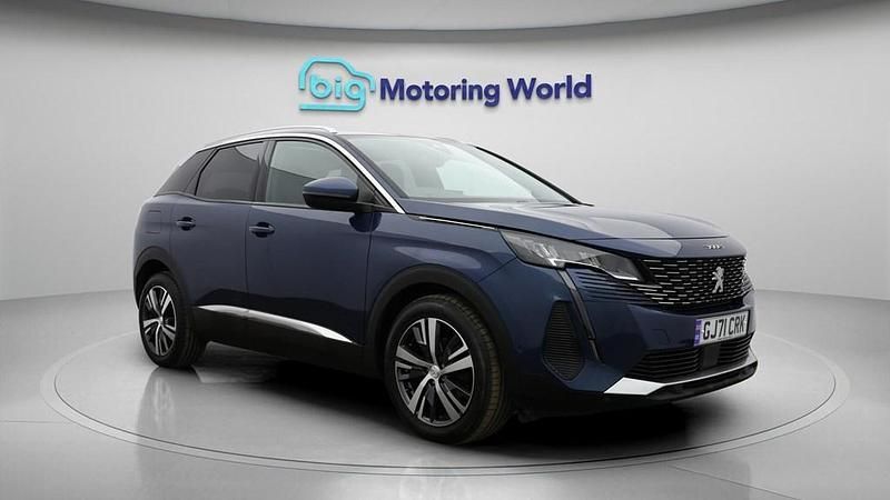Used Peugeot 3008 Allure Premium 130 HP (95 kW) 2021 Blue SUV