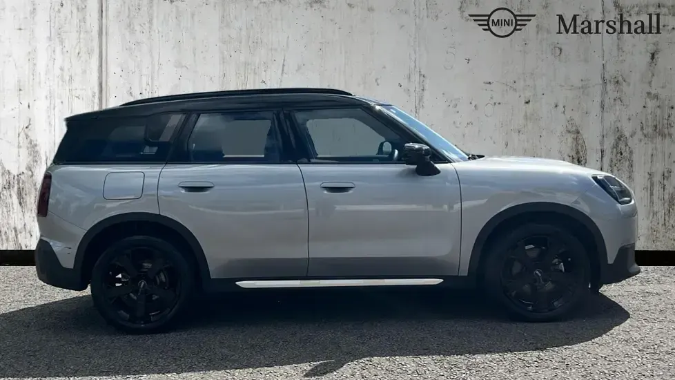 Used Mini Countryman Exclusive 170 HP (125 kW) 2025 Melting silver iii SUV