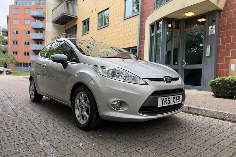 Silver Used 2011 Ford Fiesta Zetec Hatchback | £2,495 (Fair price) - Image 1/1
