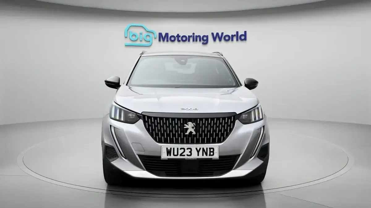 Used Peugeot 2008 GT 131 HP (96 kW) 2023 Grey SUV