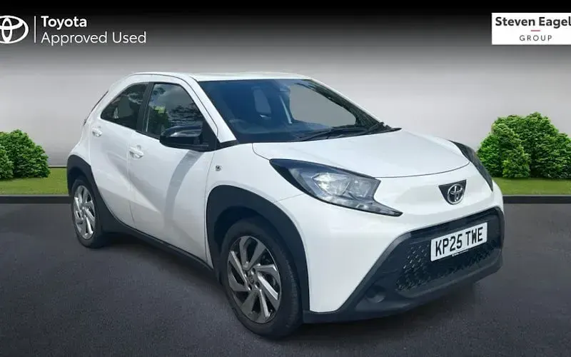 Used Toyota Aygo X PURE 72 HP (52 kW) 2025 SUV