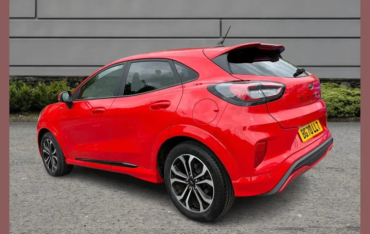 Usado Ford Puma ST-Line 123 HP (90 kW) 2020 Vermelho SUV