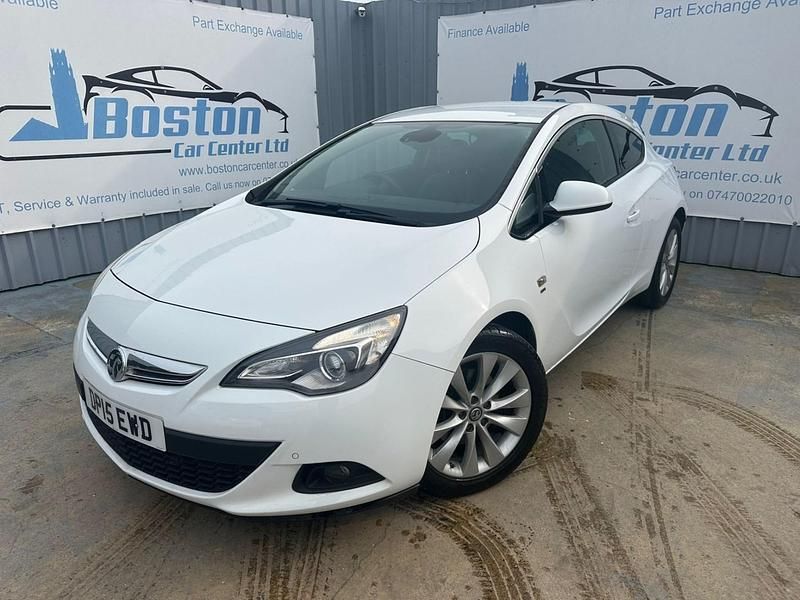 Used Vauxhall Astra GTC SRi 2015 White Hatchback
