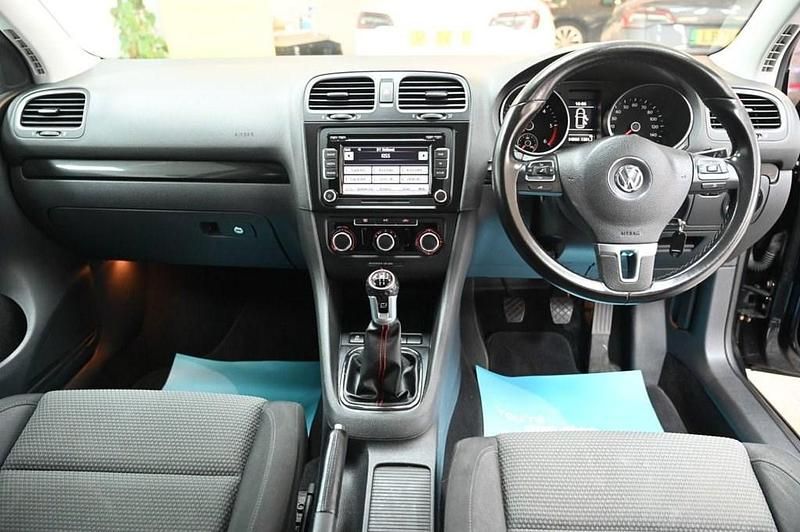 Used VW Golf VII Match 105 HP (77 kW) 2012 Black Hatchback