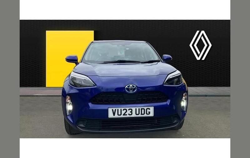 Used Toyota Yaris Cross 113 HP (83 kW) 2023 Blue SUV