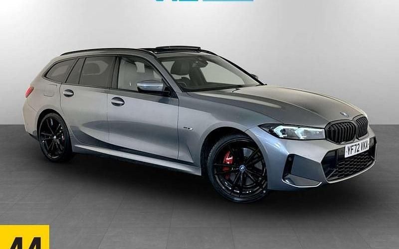 Used 2024 BMW 330e M Sport Estate | £25,295 (Good price) - Image 1/2