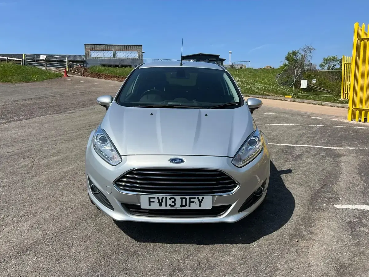 Used Ford Fiesta Titanium 2013 Silver Hatchback