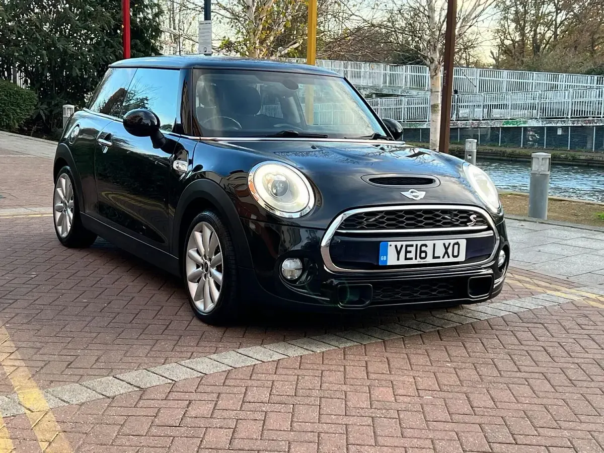 Used Mini Cooper S Hatch 2016 Black Hatchback