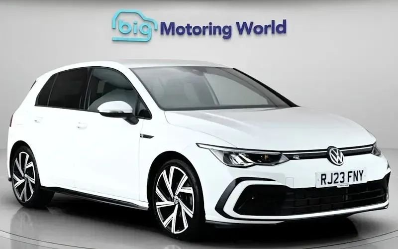 Used VW Golf VIII R-line 150 HP (110 kW) 2023 Hatchback